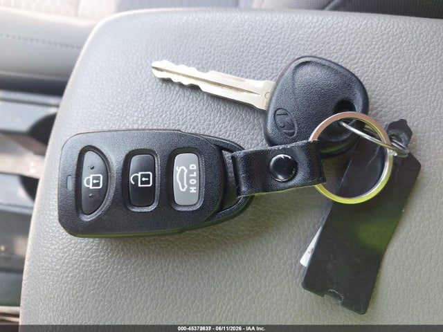 5NPD74LF5LH612240 Hyundai ELANTRA SE