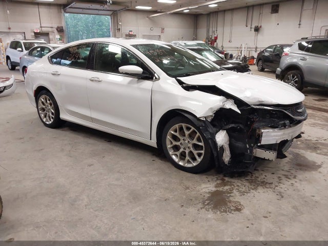 2015 Chrysler 200 C მანქანა იყიდება აუქციონზე, vin: 1C3CCCEG4FN543573, აუქციონის ნომერი: 45372644