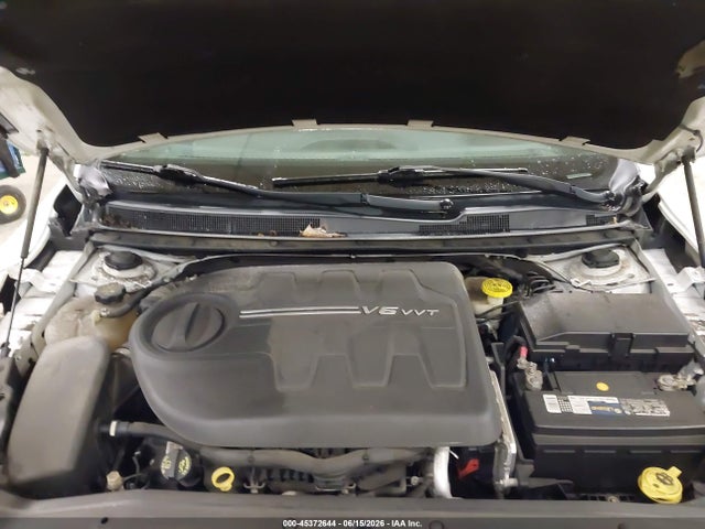 2015 Chrysler 200 C მანქანა იყიდება აუქციონზე, vin: 1C3CCCEG4FN543573, აუქციონის ნომერი: 45372644