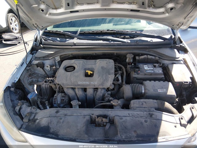 Hyundai ELANTRA SE 2018 5NPD74LFXJH355508 Image 10