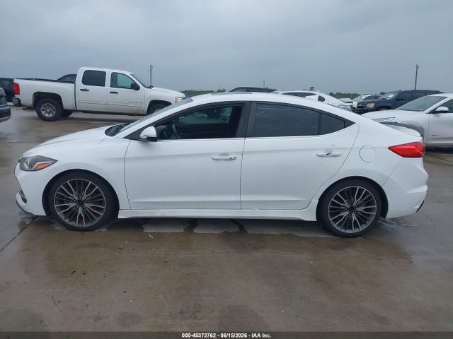 Продаж на аукціоні авто 2018 Hyundai Elantra Sport, vin: KMHD04LB2JU573283, номер лоту: 45372762