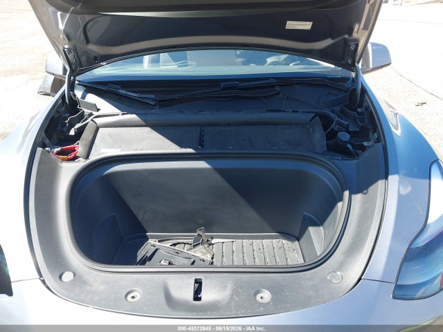 45372845 :رقم المزاد ، 7SAYGDED3SF265651 vin ، 2025 Tesla Model Y Long Range Dual Motor Rear-wheel Drive مزاد بيع