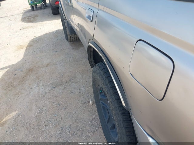 45372868 :رقم المزاد ، JT3HN86R810348434 vin ، 2001 Toyota 4runner Sr5 V6 مزاد بيع