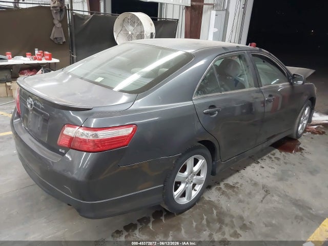 45372872 :رقم المزاد ، 4T1BE46KX7U106920 vin ، 2007 Toyota Camry Se مزاد بيع