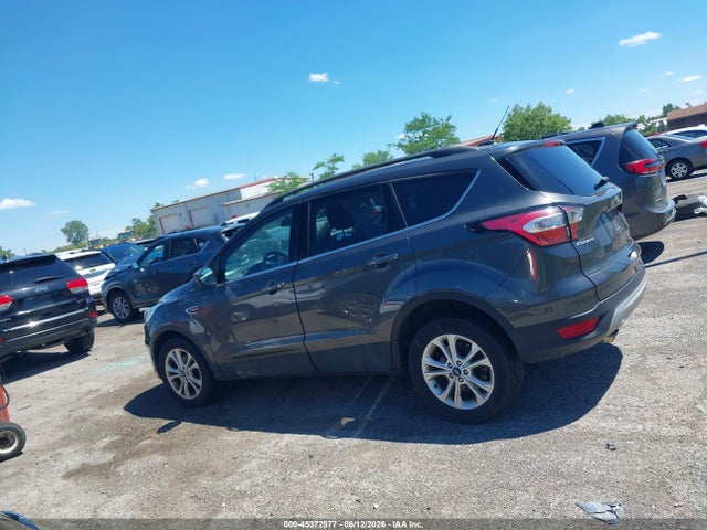 45372877 :رقم المزاد ، 1FMCU0GD5JUD49056 vin ، 2018 Ford Escape Se مزاد بيع