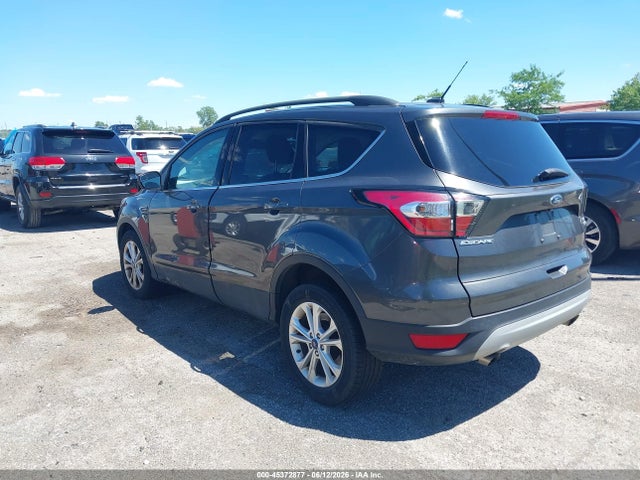 45372877 :رقم المزاد ، 1FMCU0GD5JUD49056 vin ، 2018 Ford Escape Se مزاد بيع
