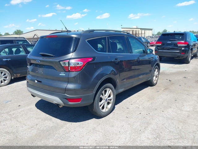 45372877 :رقم المزاد ، 1FMCU0GD5JUD49056 vin ، 2018 Ford Escape Se مزاد بيع