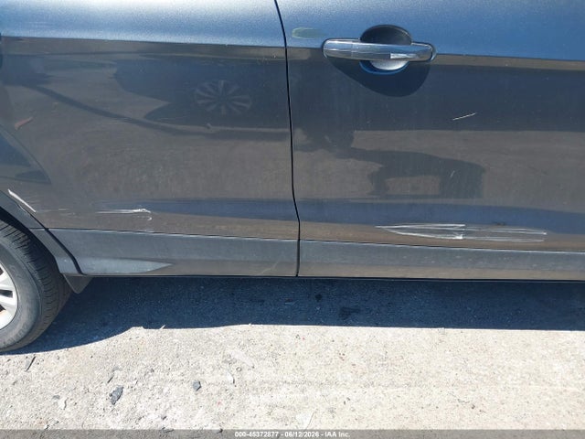 45372877 :رقم المزاد ، 1FMCU0GD5JUD49056 vin ، 2018 Ford Escape Se مزاد بيع