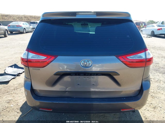 5TDZK3DC0FS613264 Toyota Sienna L 7 Passenger