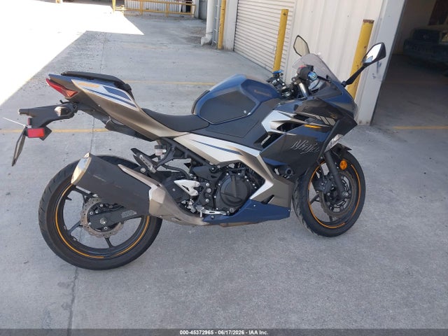 JKAEXKH12PDAP7706 Kawasaki EX400