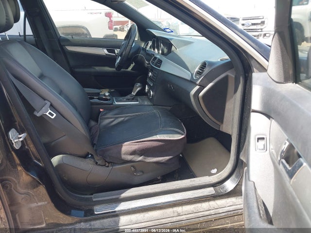 Продаж на аукціоні авто 2012 Mercedes-benz C 250 Sport, vin: WDDGF4HB1CR200269, номер лоту: 45372991