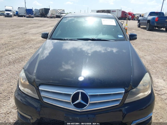 Продаж на аукціоні авто 2012 Mercedes-benz C 250 Sport, vin: WDDGF4HB1CR200269, номер лоту: 45372991