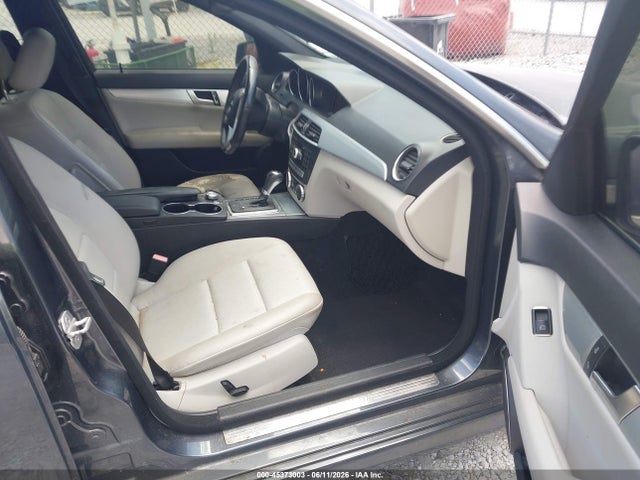 Aukcja sprzedaży 2013 Mercedes-benz C 250 Sport, vin: WDDGF4HB7DA808846, numer aukcji: 45373003