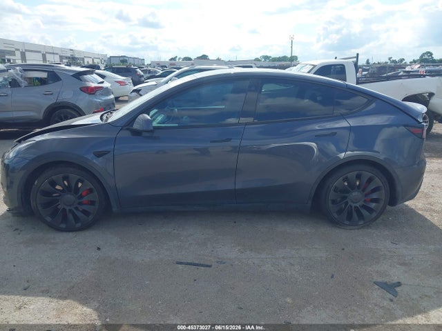 Продажа на аукционе авто 2022 Tesla Model Y Performance Dual Motor All-wheel Drive, vin: 7SAYGDEF8NF494767, номер лота: 45373027