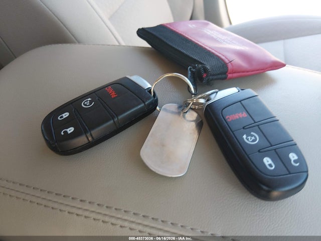 1C4RJFAG3KC754210 Jeep Grand Cherokee Laredo E 4x4