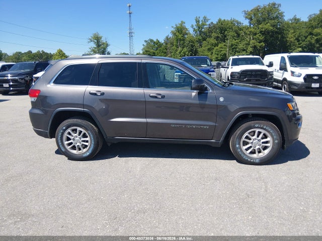 1C4RJFAG3KC754210 Jeep Grand Cherokee Laredo E 4x4