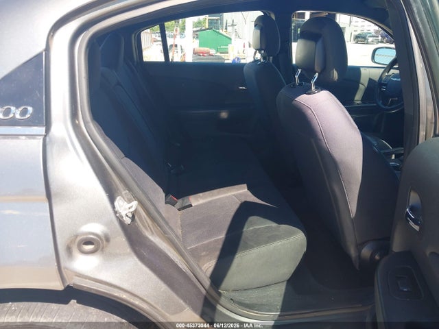 45373044 :رقم المزاد ، 1C3CCBAB0CN200050 vin ، 2012 Chrysler 200 Lx مزاد بيع