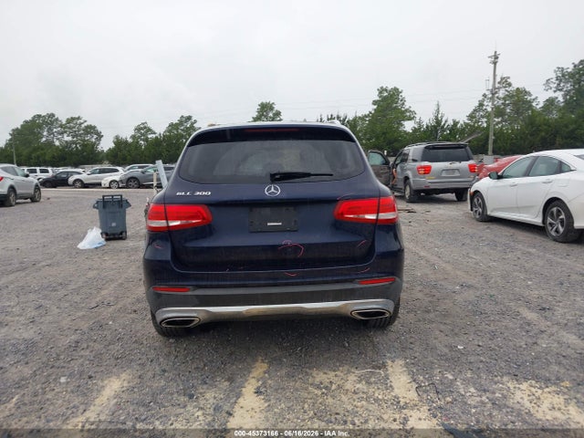 2017 Mercedes-benz Glc 300 მანქანა იყიდება აუქციონზე, vin: WDC0G4JBXHF166421, აუქციონის ნომერი: 45373166