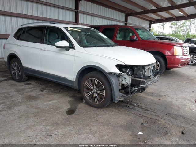 Auction sale of the 2019 Volkswagen Tiguan 2.0t Se/2.0t Sel/2.0t Sel R-line/2.0t Sel R-line Black, vin: 3VV3B7AX4KM104858, lot number: 45373171