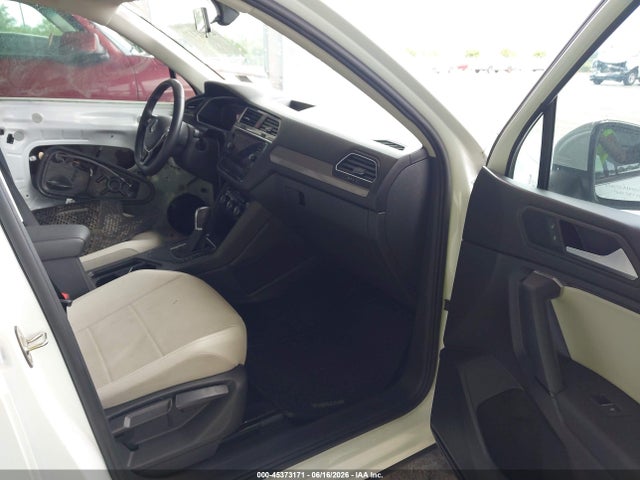 45373171 :رقم المزاد ، 3VV3B7AX4KM104858 vin ، 2019 Volkswagen Tiguan 2.0t Se/2.0t Sel/2.0t Sel R-line/2.0t Sel R-line Black مزاد بيع
