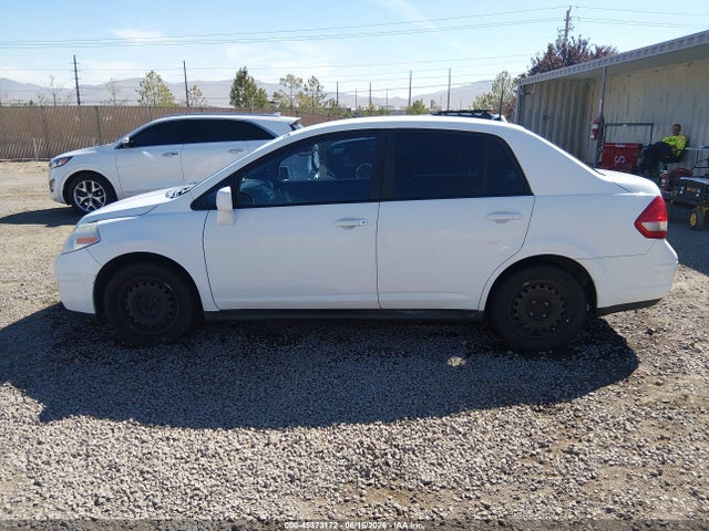45373172 :رقم المزاد ، 3N1BC1APXBL462379 vin ، 2011 Nissan Versa 1.8s مزاد بيع