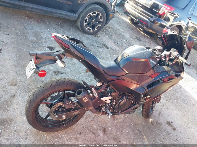 45373181 :رقم المزاد ، ML5EXGH12TDA88342 vin ، 2026 Kawasaki Ex500 H مزاد بيع