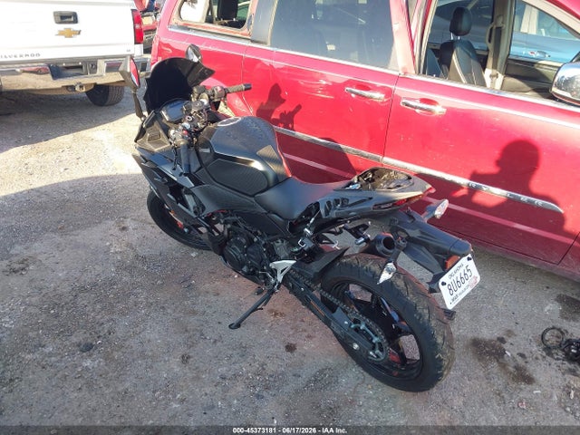 45373181 :رقم المزاد ، ML5EXGH12TDA88342 vin ، 2026 Kawasaki Ex500 H مزاد بيع