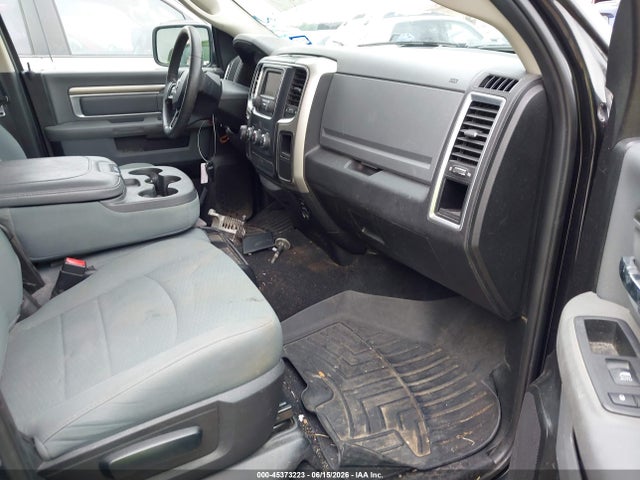 45373223 :رقم المزاد ، 1C6RR6TT9KS512425 vin ، 2019 Ram 1500 Classic Slt  4x2 6'4 Box مزاد بيع