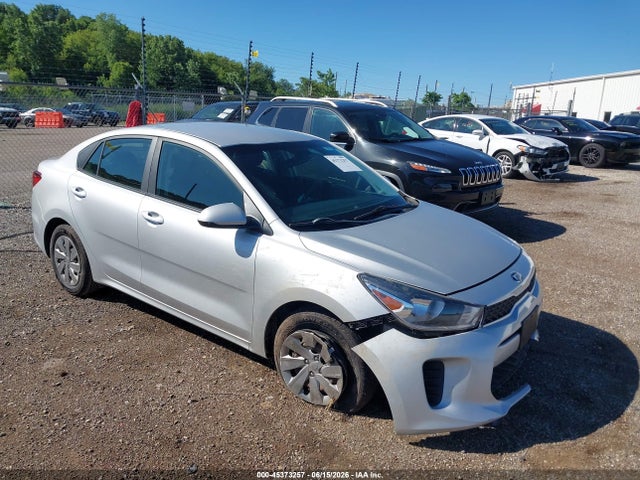 45373257 :رقم المزاد ، 3KPA24AB0JE096839 vin ، 2018 Kia Rio S مزاد بيع