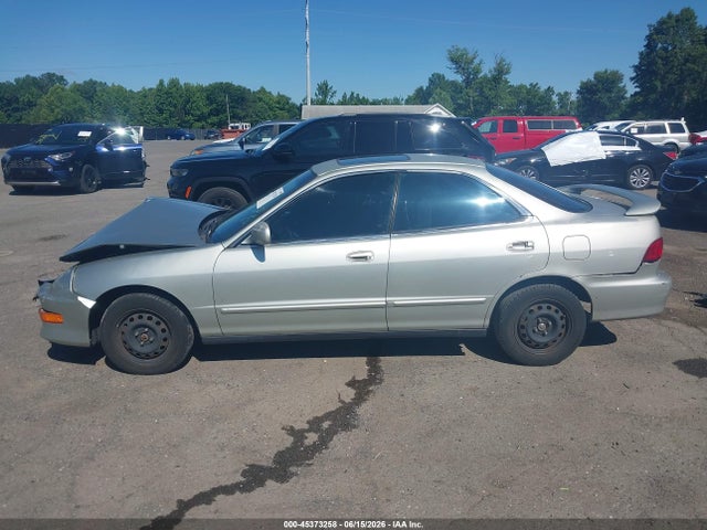 1998 Acura Integra Ls მანქანა იყიდება აუქციონზე, vin: JH4DB7550WS002240, აუქციონის ნომერი: 45373258