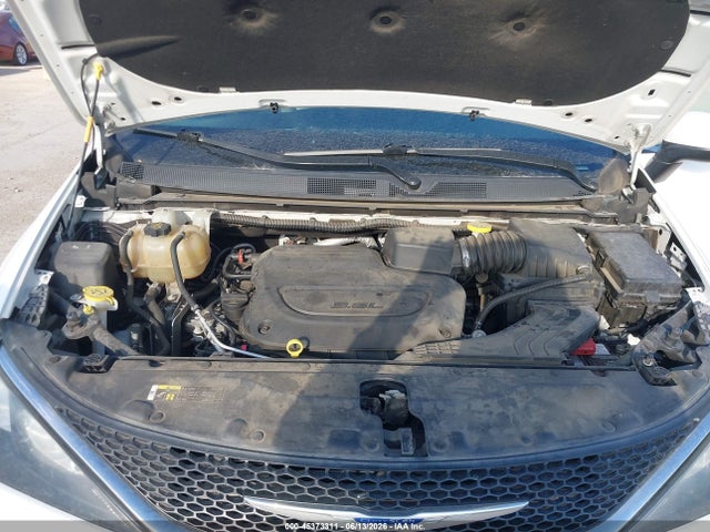 45373311 :رقم المزاد ، 2C4RC1DG0LR176262 vin ، 2020 Chrysler Voyager Lxi مزاد بيع