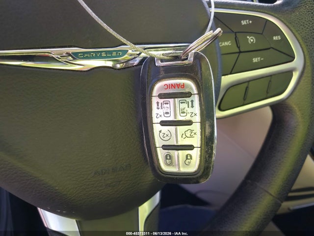 45373311 :رقم المزاد ، 2C4RC1DG0LR176262 vin ، 2020 Chrysler Voyager Lxi مزاد بيع