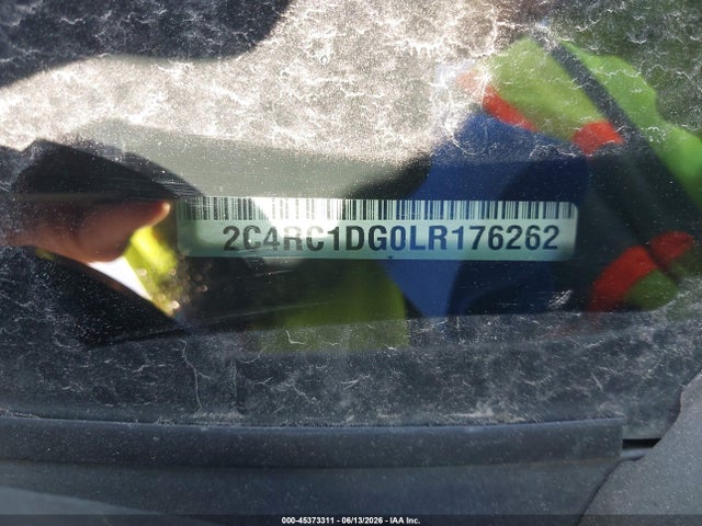 45373311 :رقم المزاد ، 2C4RC1DG0LR176262 vin ، 2020 Chrysler Voyager Lxi مزاد بيع