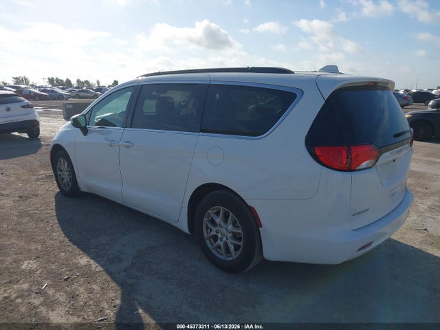 45373311 :رقم المزاد ، 2C4RC1DG0LR176262 vin ، 2020 Chrysler Voyager Lxi مزاد بيع