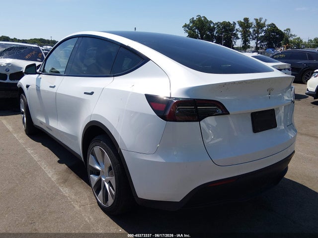 Tesla Model Y 2023 7SAYGDEE7PA092911 Image 3