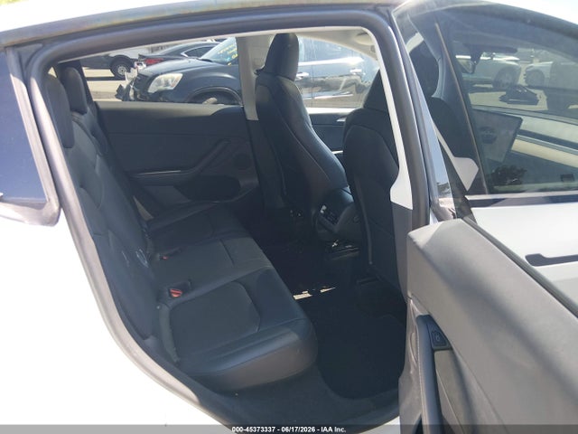 Tesla Model Y 2023 7SAYGDEE7PA092911 Image 8