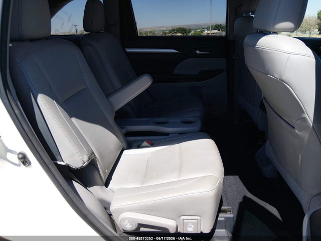 Toyota Highlander Xle V6 2015 5TDKKRFH6FS085260 Image 8