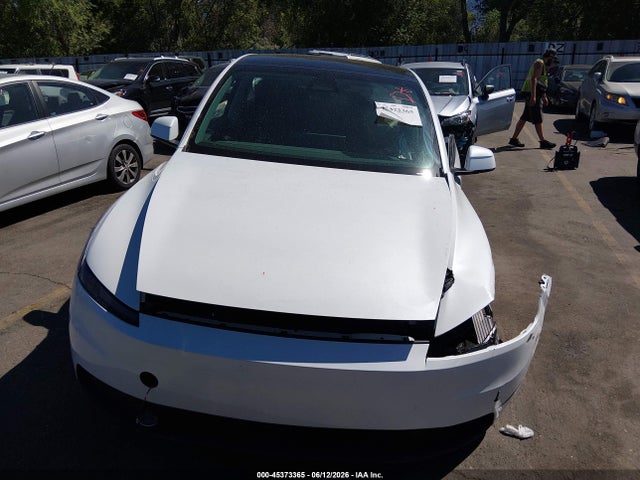 7SAYGDEEXTA662135 Tesla Model Y All-wheel Drive/long Range Launch Series/premium All-wheel Drive