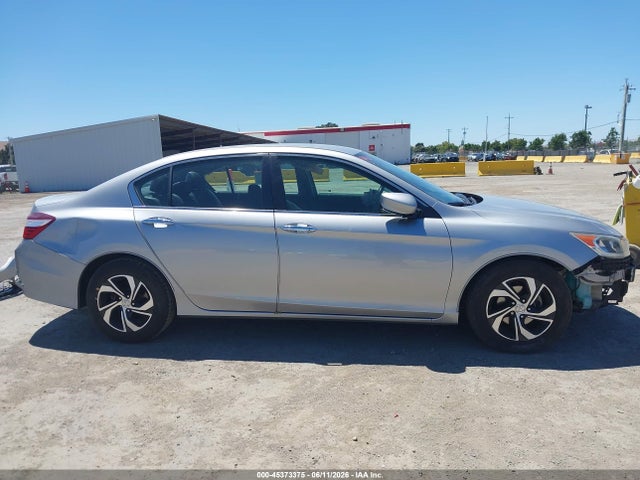 Honda ACCORD LX 2017 1HGCR2F38HA206853 Image 16