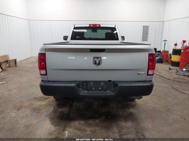 3C6JR6DG2KG511185 RAM 1500 Classic Tradesman 4x2 8&#039; Box