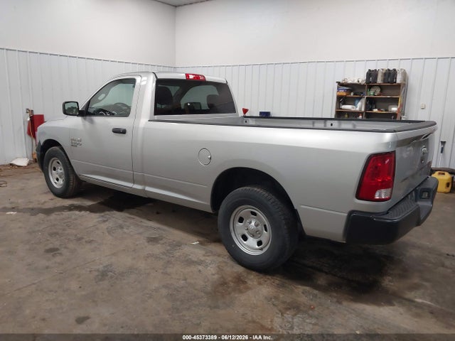 3C6JR6DG2KG511185 RAM 1500 Classic Tradesman 4x2 8&#039; Box