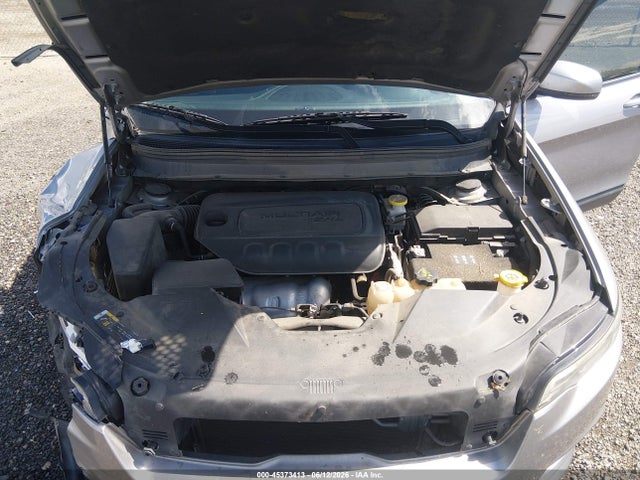 2021 Jeep Cherokee Latitude Fwd მანქანა იყიდება აუქციონზე, vin: 1C4PJLCB4MD112907, აუქციონის ნომერი: 45373413