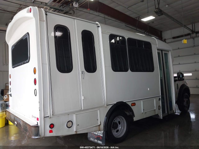 Ford F-450 Chassis Xl 2017 1FDAF4GT1HEE73331 Image 18