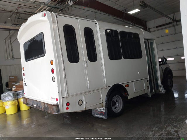 Ford F-450 Chassis Xl 2017 1FDAF4GT1HEE73331 Image 4