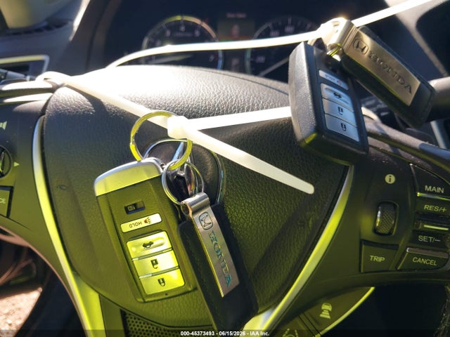45373493 :رقم المزاد ، 19UUB3F39JA004138 vin ، 2018 Acura Tlx مزاد بيع