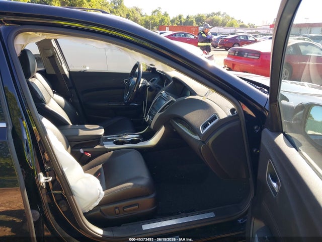 45373493 :رقم المزاد ، 19UUB3F39JA004138 vin ، 2018 Acura Tlx مزاد بيع
