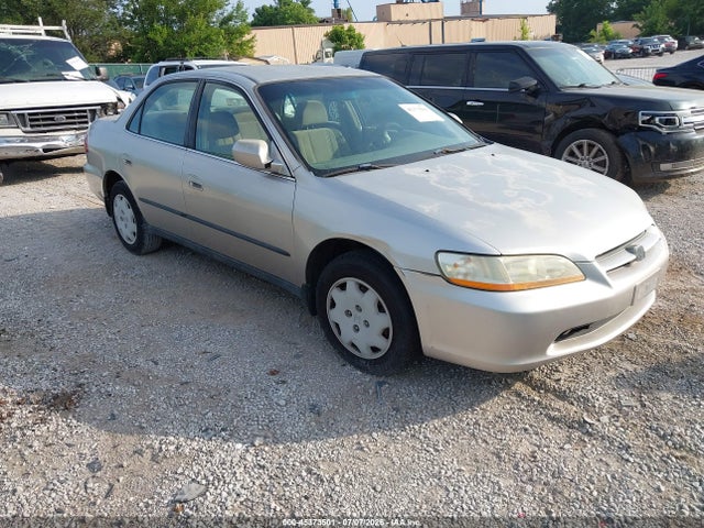 Auction sale of the 1999 Honda Accord Lx, vin: JHMCG5649XC006029, lot number: 45373501