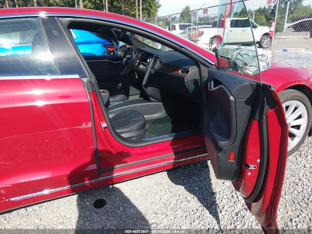 Tesla Model S 60/75 2017 5YJSA1E15HF185365 Image 5