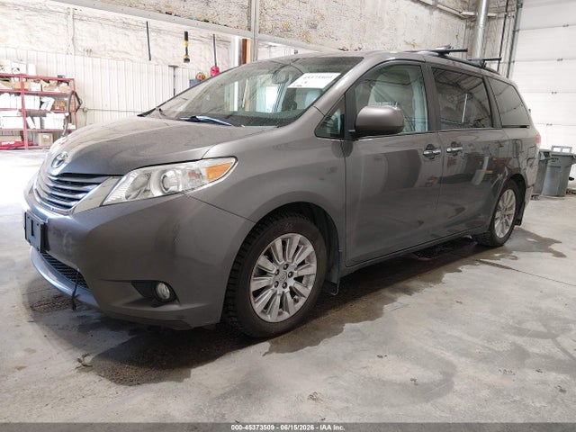 Auction sale of the 2014 Toyota Sienna Xle 7 Passenger, vin: 5TDDK3DCXES082163, lot number: 45373509