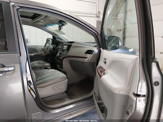 Продаж на аукціоні авто 2014 Toyota Sienna Xle 7 Passenger, vin: 5TDDK3DCXES082163, номер лоту: 45373509